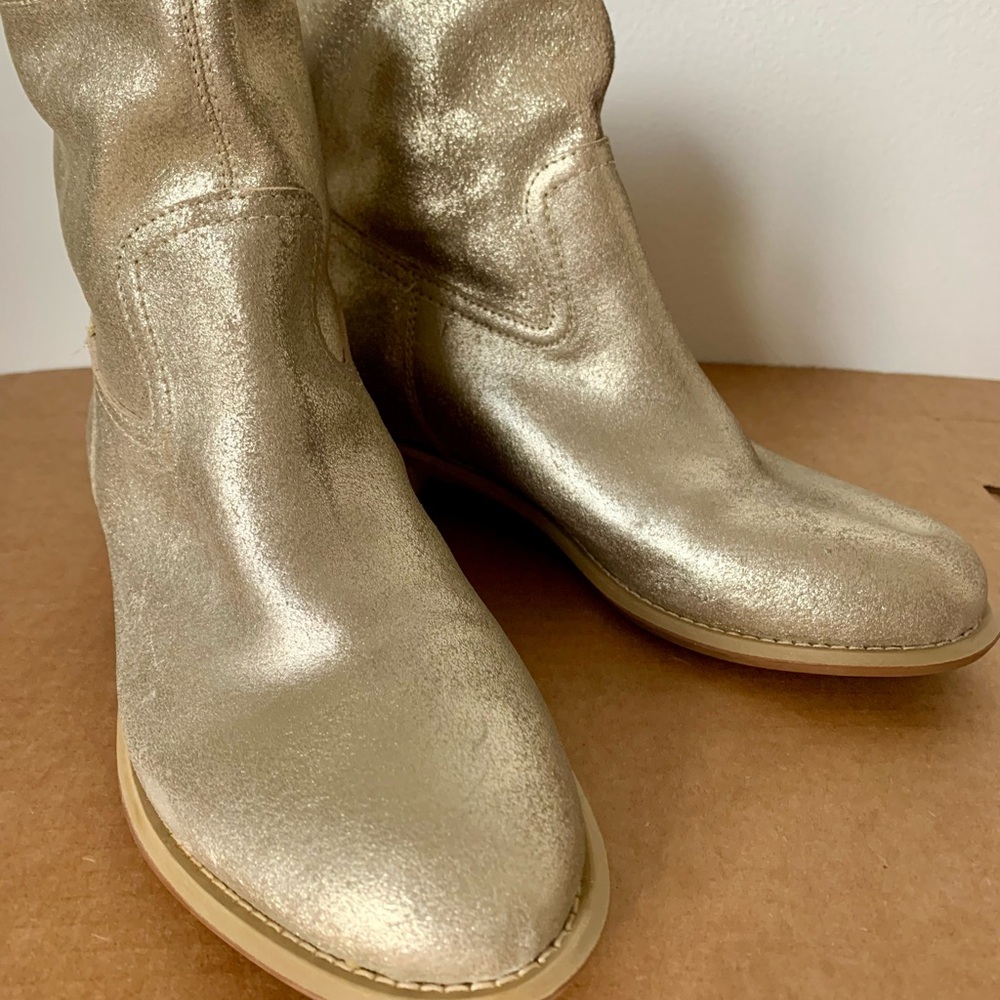GAP Shiny Gold Leather Ankle Booties US 7 EUR 38 NEW